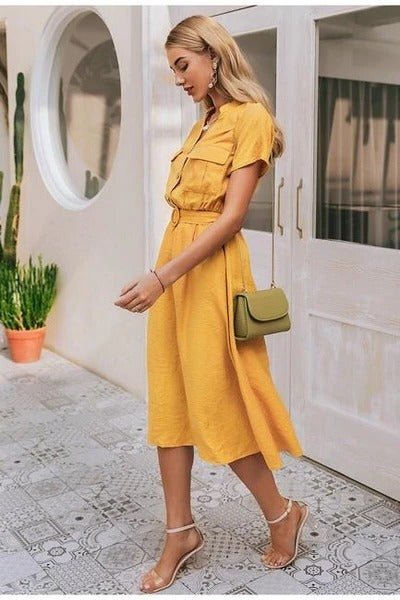 ROBE DÉCONTRACTÉE MI-LONGUE AVEC CEINTURE
