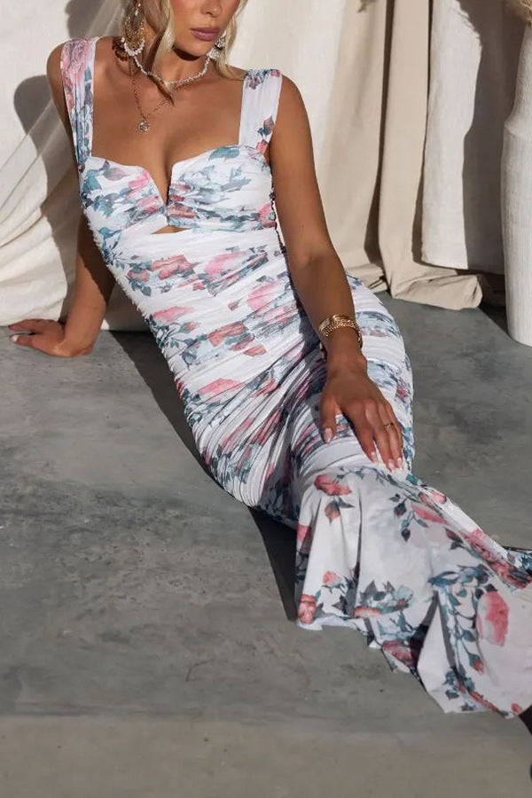ROBE MOULANTE PLISSÉE & À VOLANTS