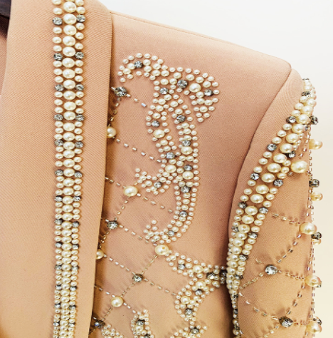 BLAZER ROSE CLAIR ORNÉE DE PERLES