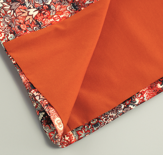 BLAZER IMPRIMÉ FLORAL ROUGE CORAIL DÉTAILS PLUMES