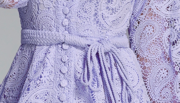 ROBE MI-LONGUE EN DENTELLE