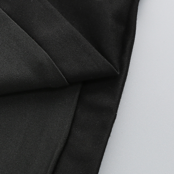 ROBE DE COCKTAIL LONGUE AVEC DÉTAIL ROSE