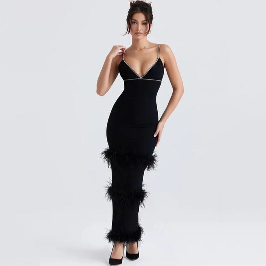 ROBE LONGUE AVEC DÉTAILS PLUMES