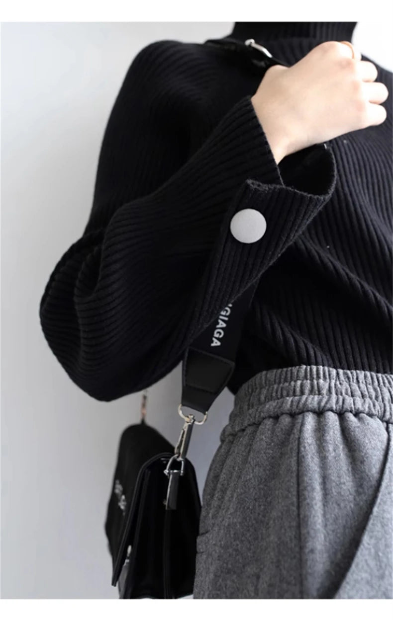 PULL COL ROULÉ BOUTONNÉ