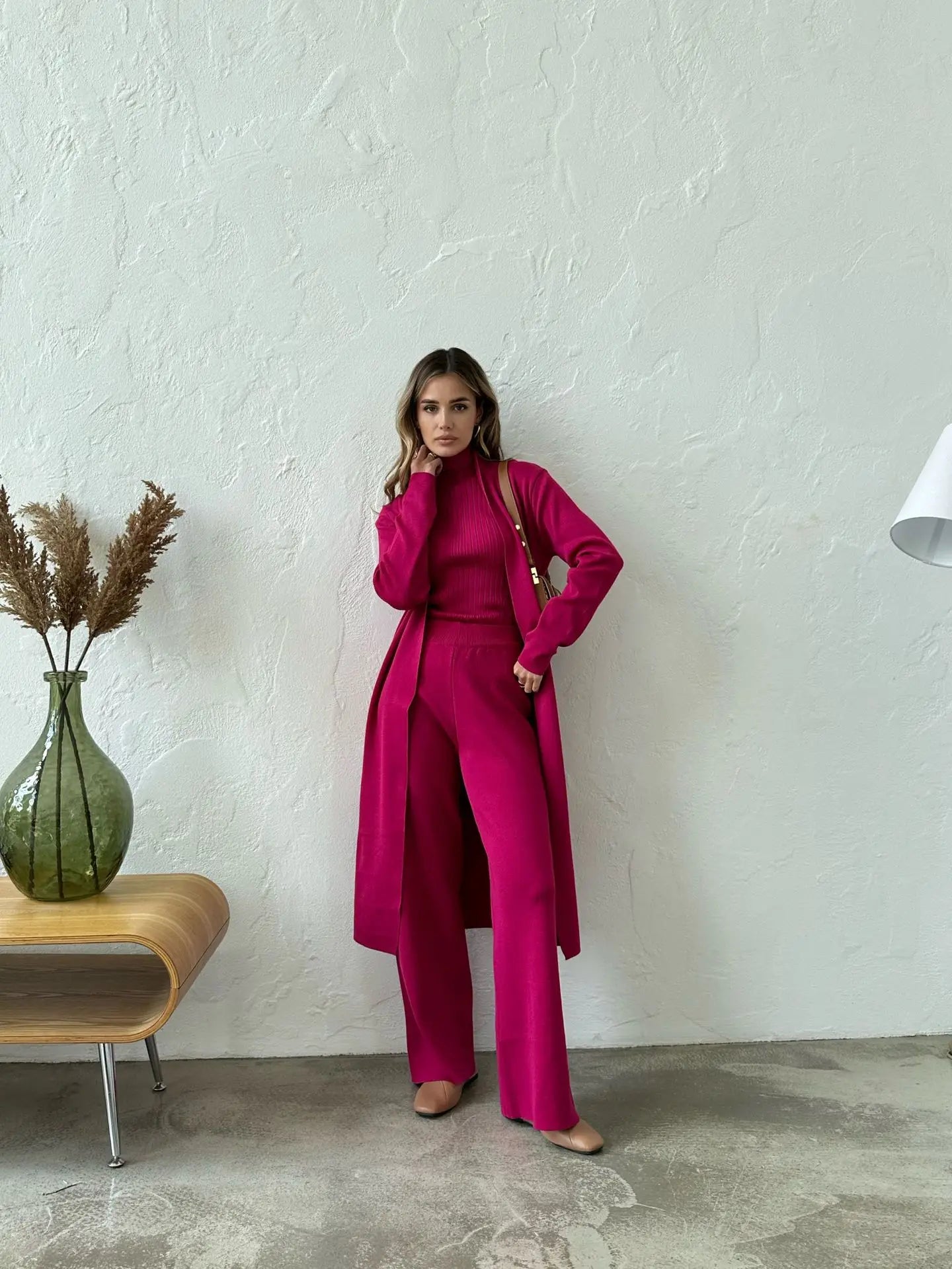 ENSEMBLE 3 PIÈCES EN MAILLE AVEC LONG GILET, PULL ET PANTALON