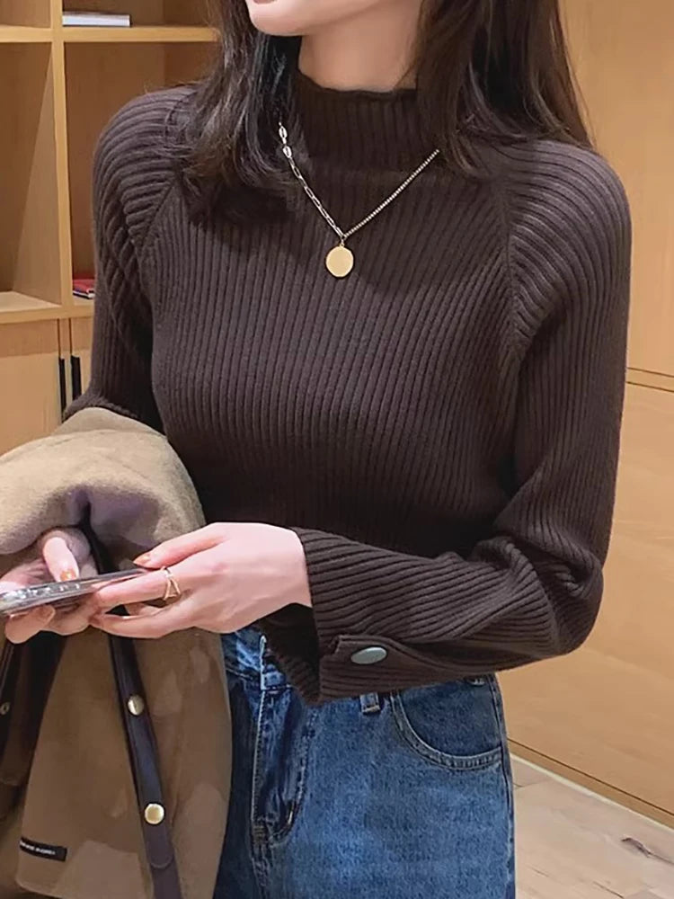 PULL COL ROULÉ BOUTONNÉ