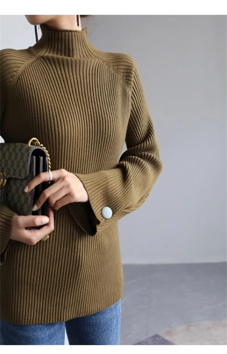 PULL COL ROULÉ BOUTONNÉ