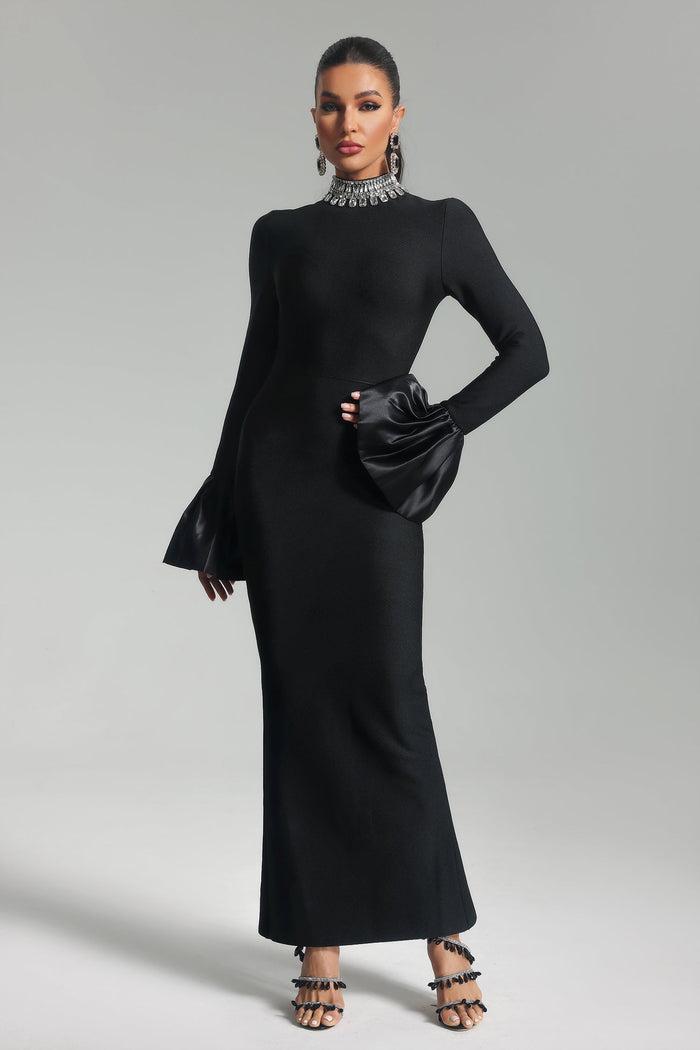 ROBE LONGUE COL MONTANT EN DIAMANT