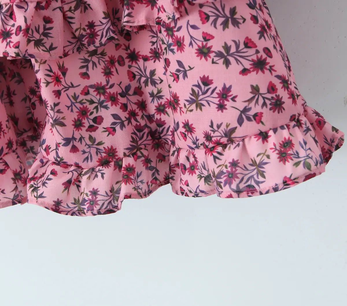 ROBE CHIFFON MINI À VOLANT IMPRIMÉE FLORAL