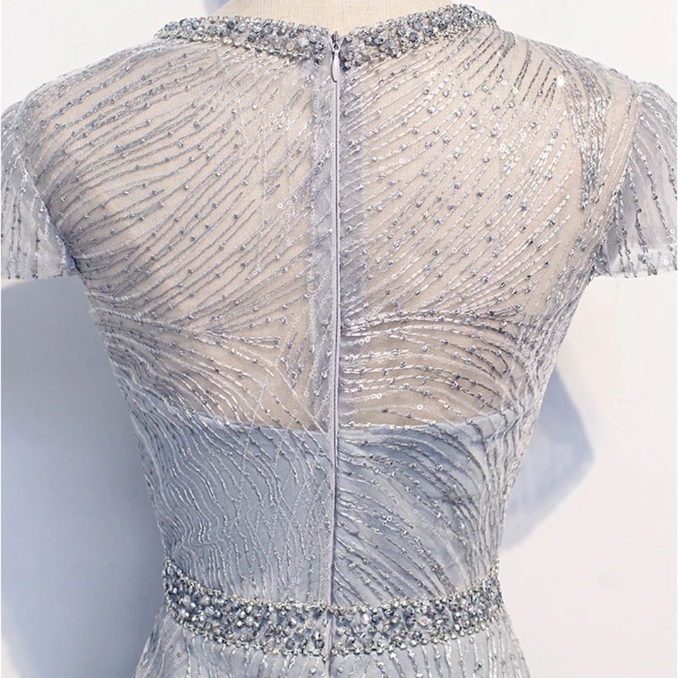 ROBE DE SOIRÉE SIRÈNE À SEQUINS PERLÉE