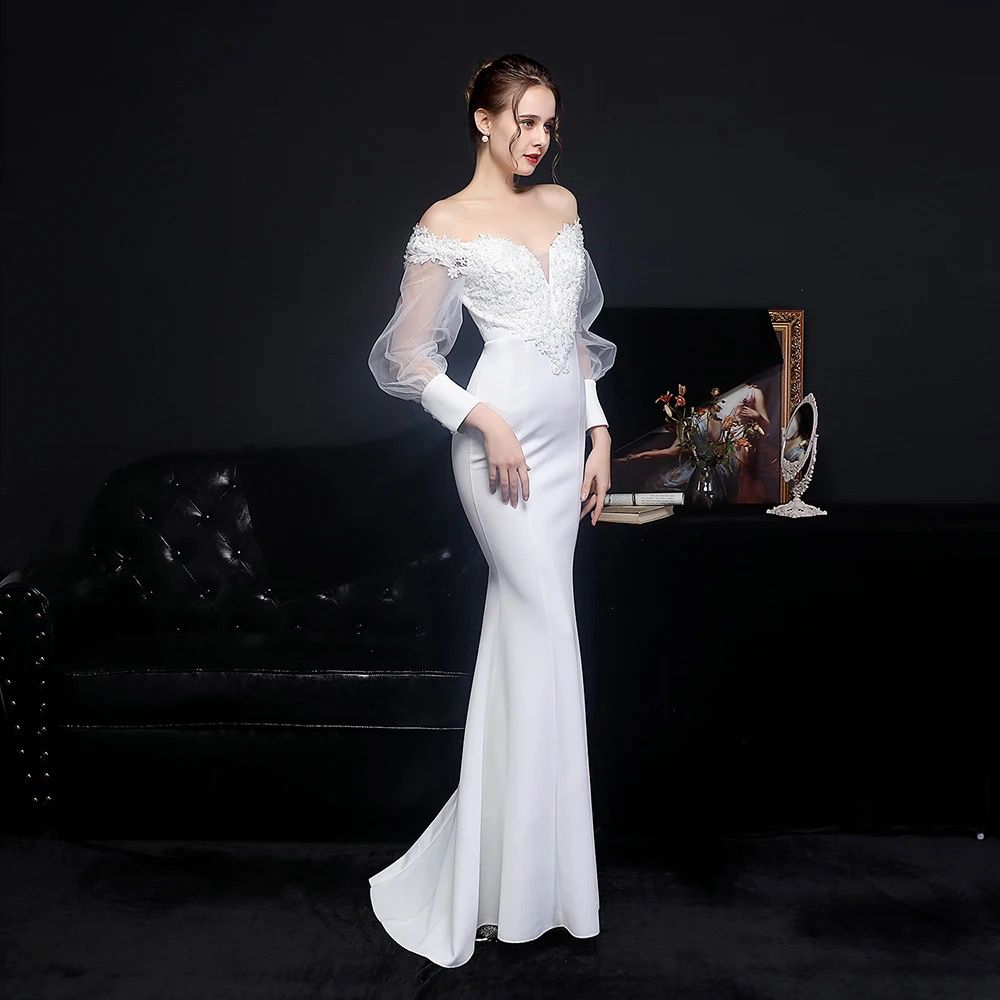 ROBE DE SOIRÉE SATIN EN DENTELLE
