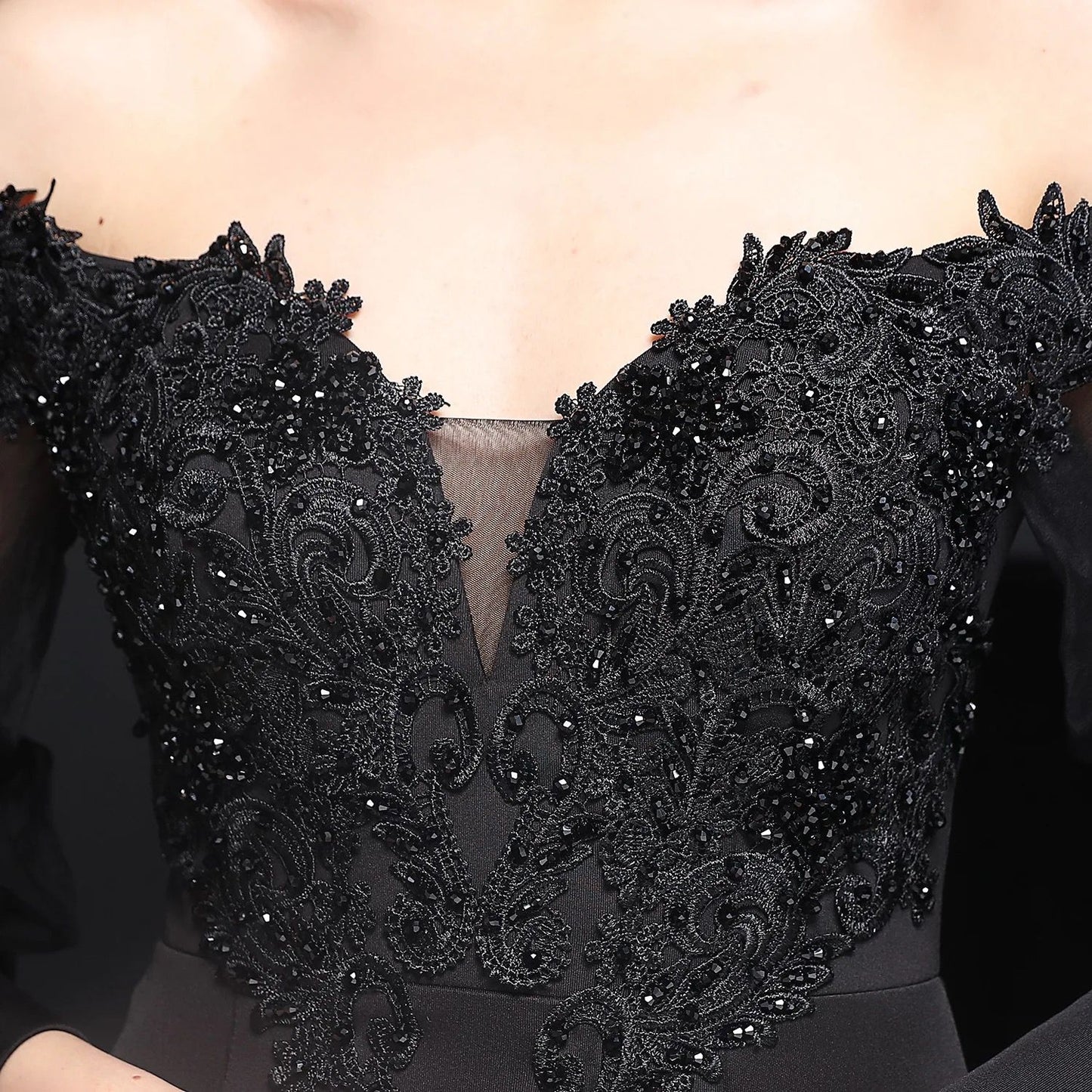 ROBE DE SOIRÉE SATIN EN DENTELLE