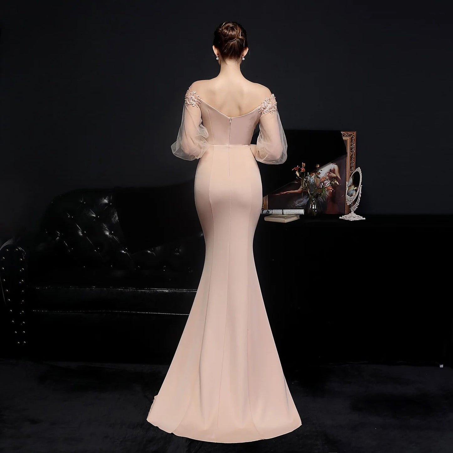 ROBE DE SOIRÉE SATIN EN DENTELLE