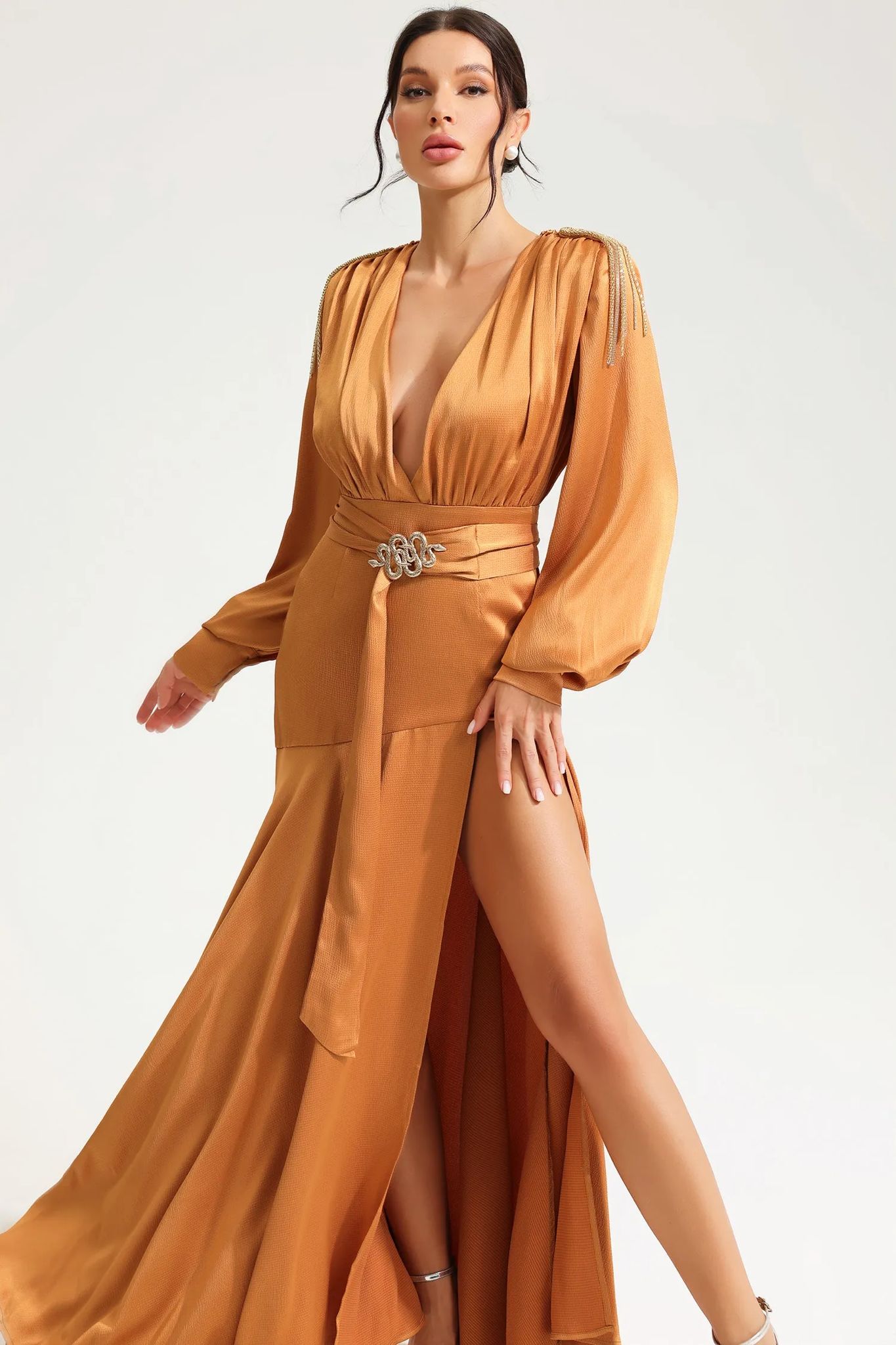 ROBE DE SOIRÉE LONGUE MANCHES LANTERNE