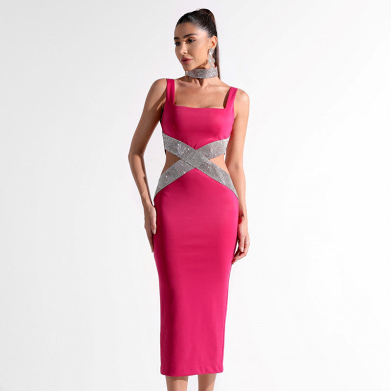 ROBE MOULANTE À BANDES