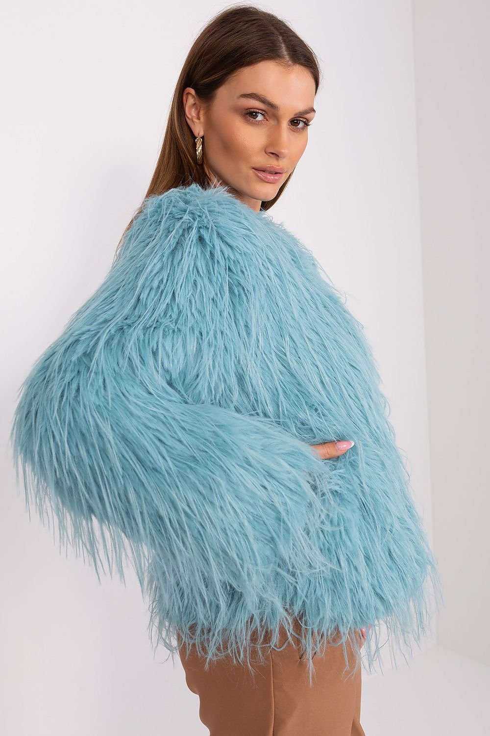 VESTE COURTE EN FAUSSE FOURRURE