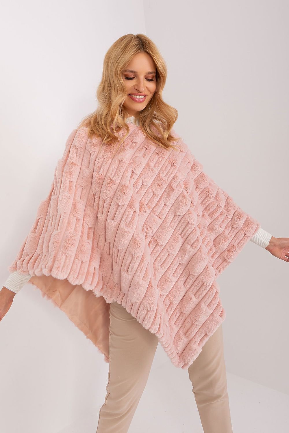 PONCHO TEXTURÉ AVEC DOUBLURE