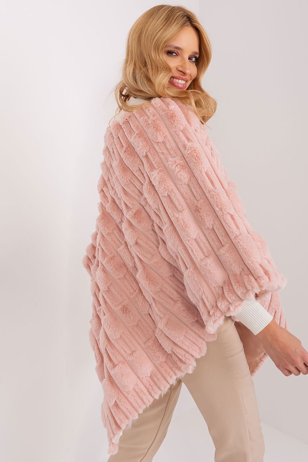PONCHO TEXTURÉ AVEC DOUBLURE