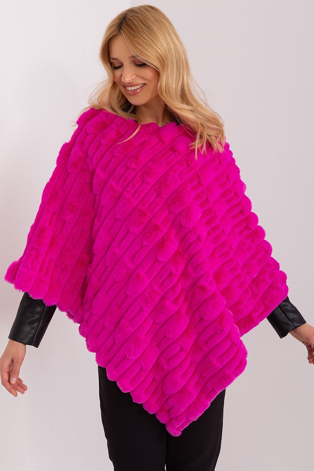 PONCHO TEXTURÉ AVEC DOUBLURE