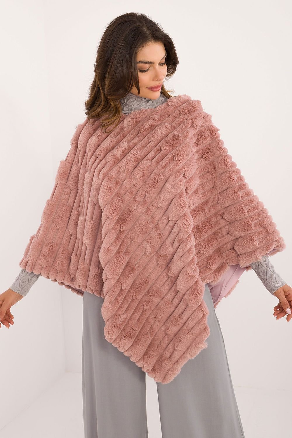 PONCHO TEXTURÉ AVEC DOUBLURE