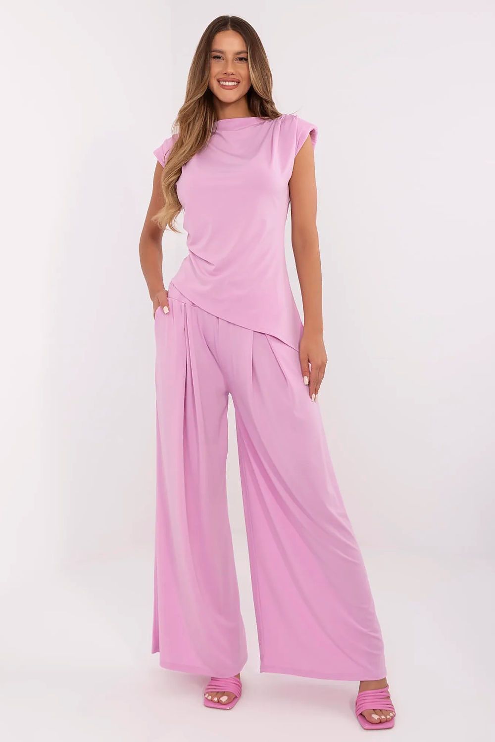 L`ensemble model 211275 Italy Moda