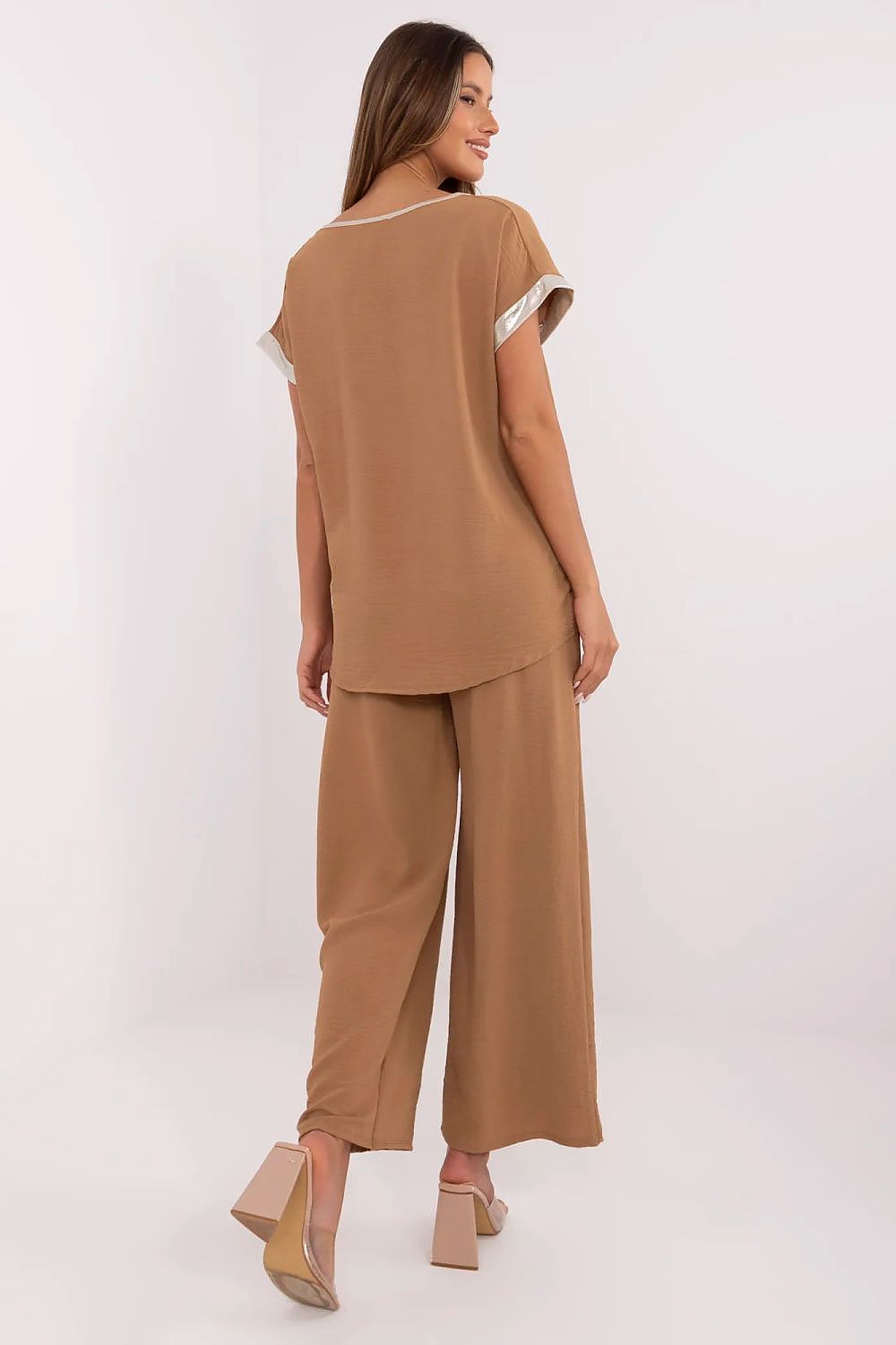 L`ensemble model 211450 Italy Moda