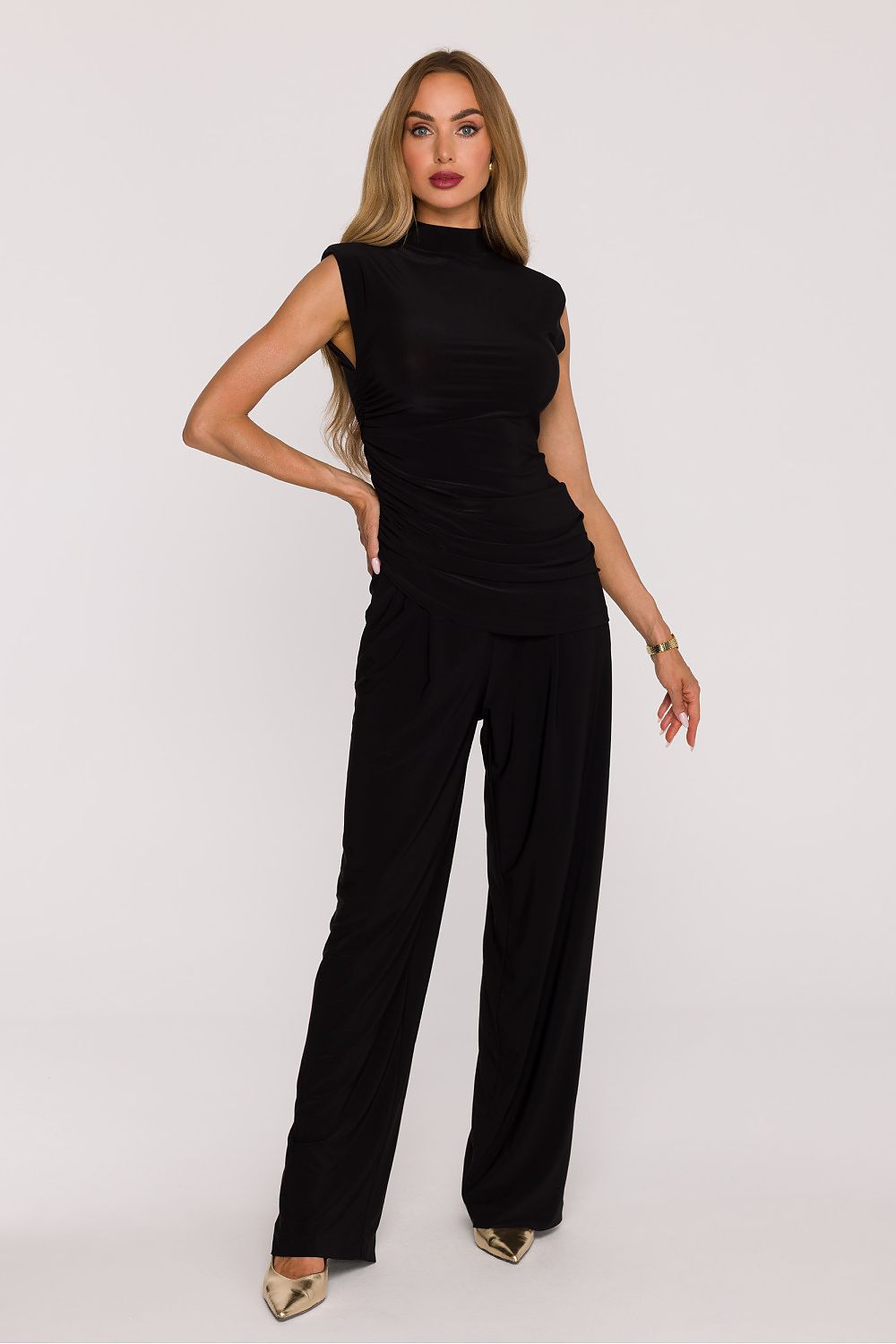 L`ensemble model 219992 Moe