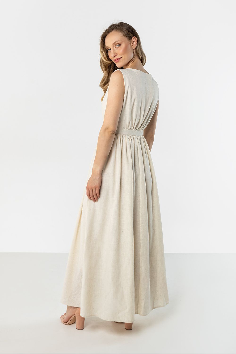 Robe de jour model 225305 awama
