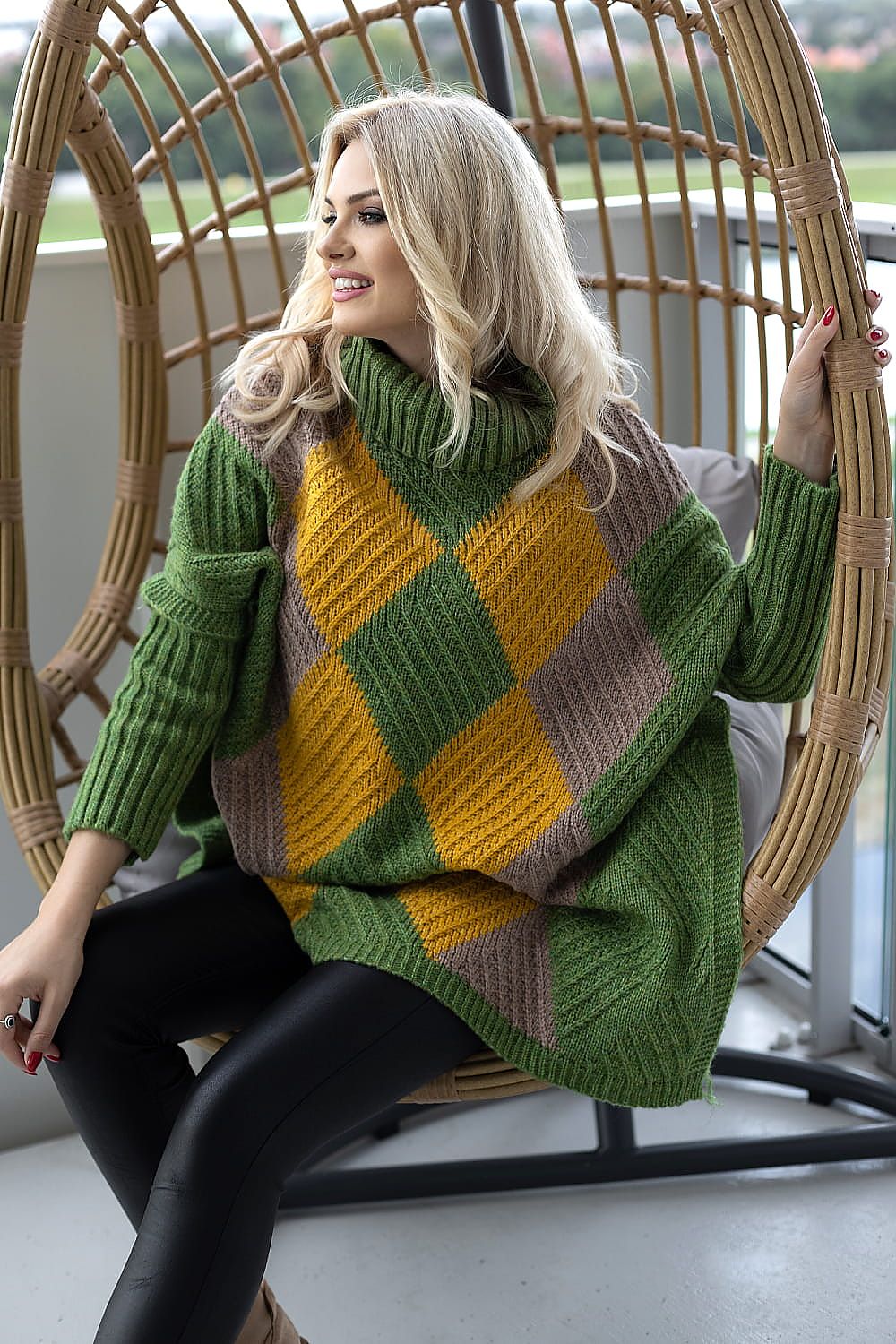 Col roulé model 171305 PeeKaBoo