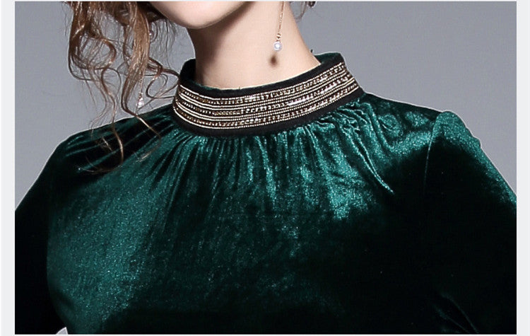 ROBE MI-LONGUE EN VELOUR PERLÉE