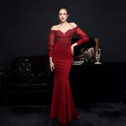 ROBE DE SOIRÉE SATIN EN DENTELLE