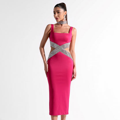 ROBE MOULANTE À BANDES