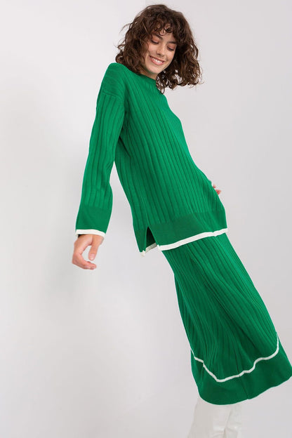 ENSEMBLE PULL & JUPE EN LAINE