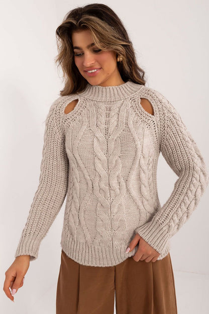PULL EN LAINE AVEC DÉCOUPE
