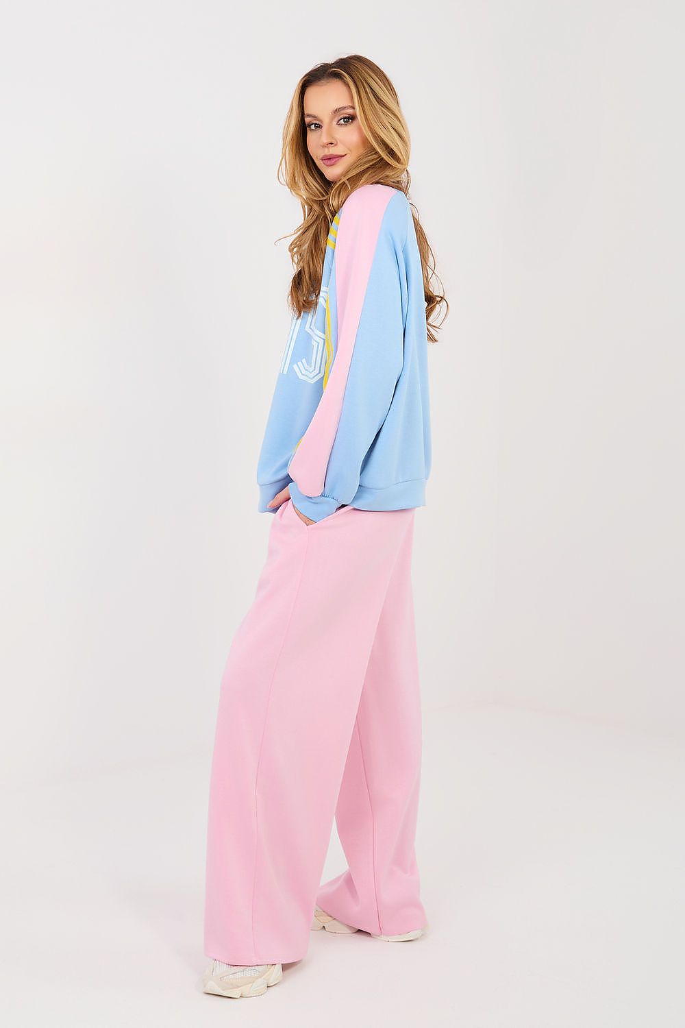  L`ensemble model 223893 Italy Moda 