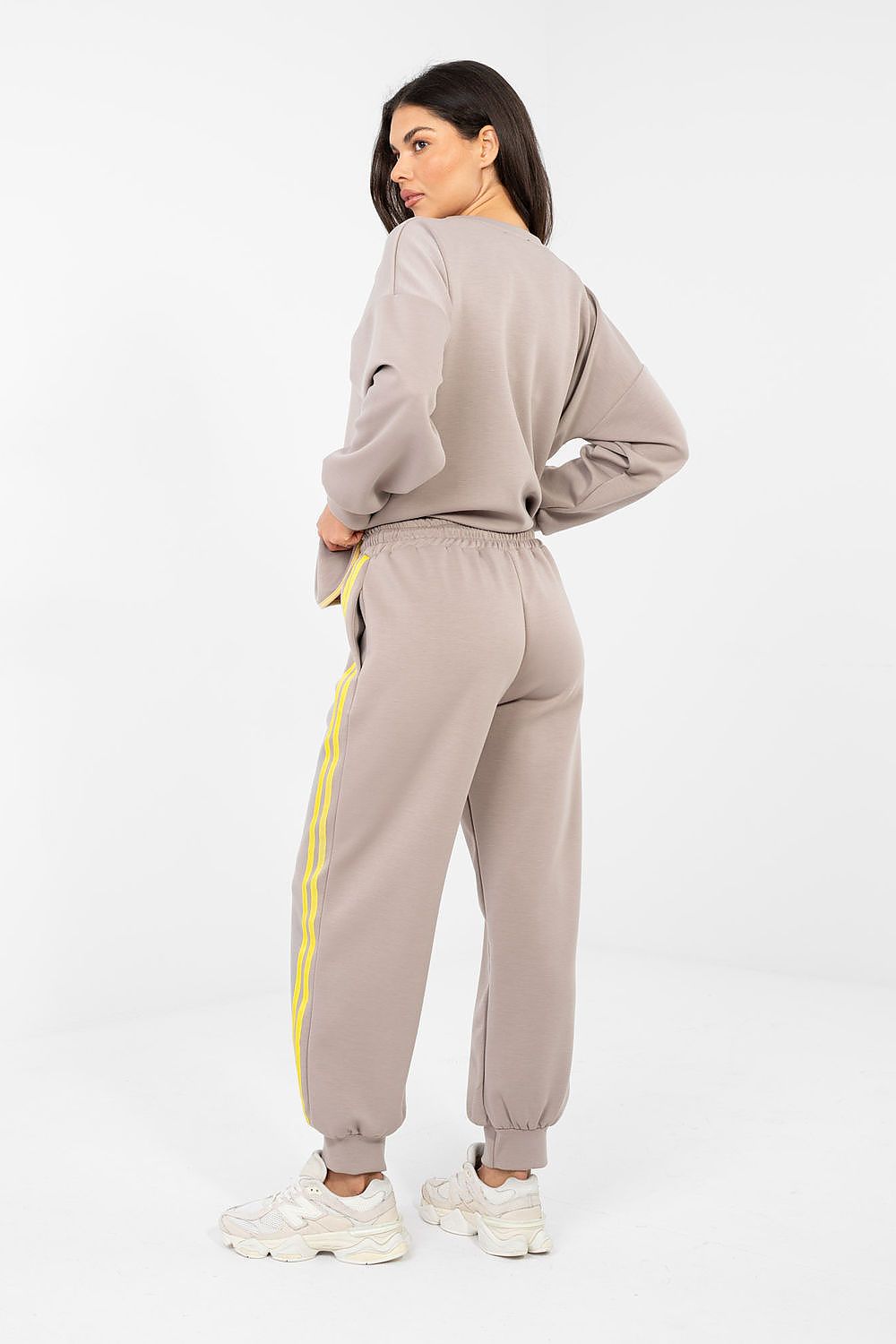  L`ensemble model 224610 Rue Paris 