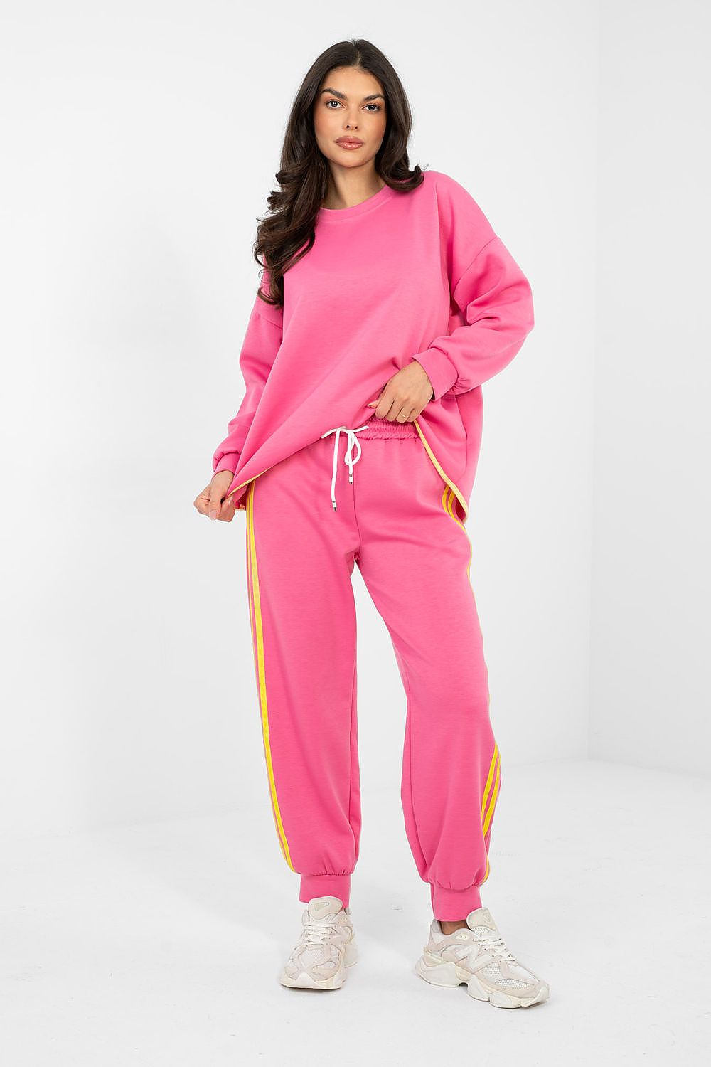  L`ensemble model 224612 Rue Paris 