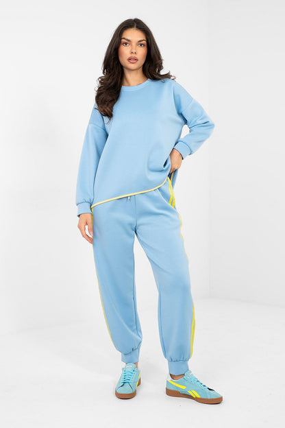  L`ensemble model 224613 Rue Paris 