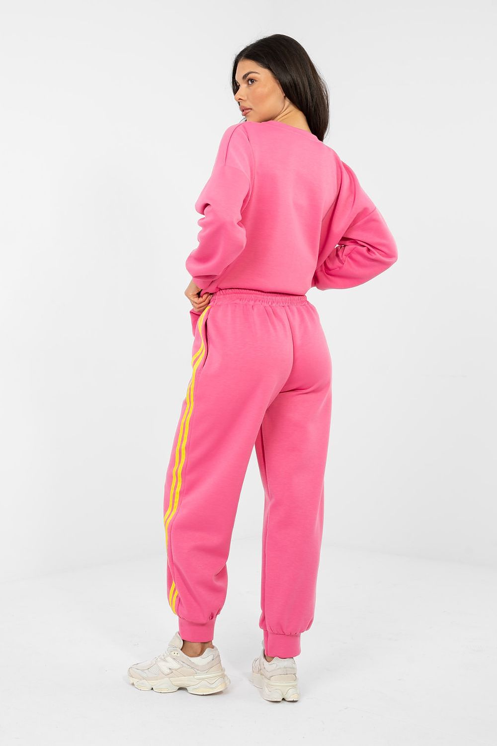  L`ensemble model 224612 Rue Paris 