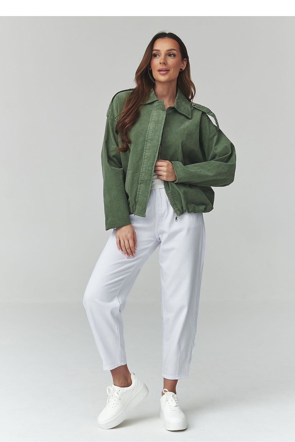  Veste en velours côtelé model 225691 Makadamia 