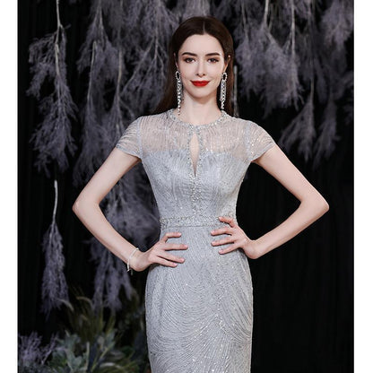 ROBE DE SOIRÉE SIRÈNE À SEQUINS PERLÉE